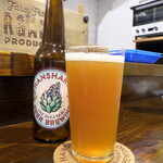 HANSHARO BEER STAND - ほうじ茶ラテエール（M￥600）。味は甘口でないが、ホワイトチョコのような甘い香りが鼻に抜ける！