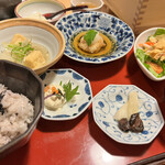 豆富料理と豆乳薬膳火鍋 八かく庵 - 