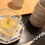 豆富料理と豆乳薬膳火鍋 八かく庵 - 