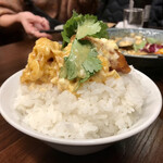 大衆中遊華食堂 八戒 - ふわっふわ卵のSpiceチキン南蛮 オンザライス♡