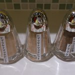 丸山吉平 - 卓上の塩