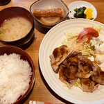 じょいふる - 日替りランチ(生姜焼き)＝800円
※食後のコーヒ付き