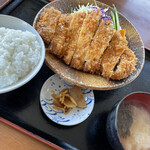 Doraibuin Tamura - とんかつ定食1200円