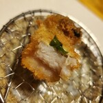 酒肴 新屋敷 - タチウオ中身厚みあるし大葉がいいね