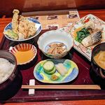 うおへん - 季節の煮魚御膳