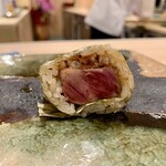 江戸町 すぎもと - 松阪牛三角バラおぼろ昆布の太巻き