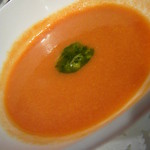 とれふる - フレッシュトマト、バジルとオリーブオイルの冷製スープ