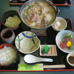 レストラン　山吹 - 猪鍋定食1050円