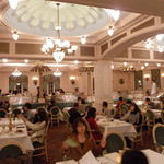 S.S.コロンビア・ダイニングルーム - 豪華客船のレストラン