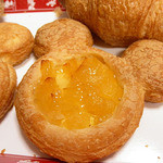 マンマ・ビスコッティーズ・ベーカリー - アップルカスタードデニッシュ（320円）