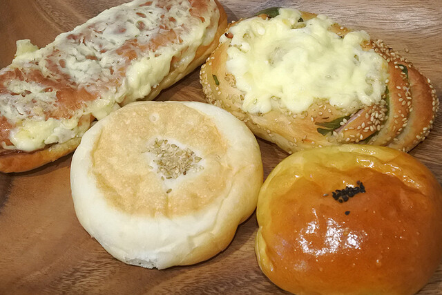 Bakery&Bakery 新旭川のパン屋 | 旭川市旭町の焼きたてパン専門店