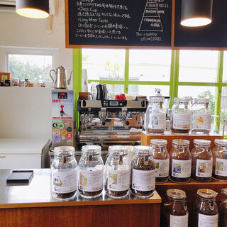 沖縄セラードコーヒービーンズストア_2