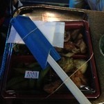 ロボットレストラン - お弁当はおつまみと普通のを選べる！