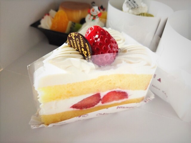 シャトレーゼ 弘前高田店（Chateraise） - 運動公園前（ケーキ）の写真