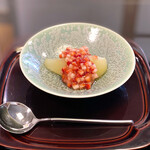 柏屋 大阪千里山 - 洋梨ワイン煮 苺あられ蜂蜜ゼリー和え