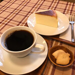 ミル - 再訪、ブレンド1、チーズケーキ、塩味クッキー （2021.12）