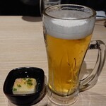 札幌駅北口酒場 めしと純米 - 生ビールとお通し