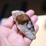 あじゅう田 - 鰯　肝醤油のせ