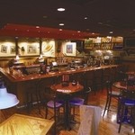 OUTBACK STEAKHOUSE - カウンターでは HAPPY HOUR 実施中！