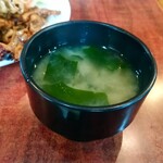 Vandaiku - 豆腐と若芽の味噌汁