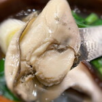 日本ばし さく間 - 牡蠣鍋のカキ （ぷるんぷるん！）