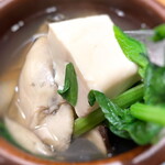 日本ばし さく間 - 牡蠣鍋のお豆腐