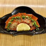 ひさご寿し - 赤こんにゃくのレバ刺し風