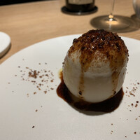 マンサルヴァ - 冬の定番スペシャリテ。フォワグラとトリュフのボリュームある味わいを、蕪の瑞々しさでいい塩梅のバランスに。