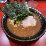 ラーメン 環2家 - 中盛り　850円(税込)
