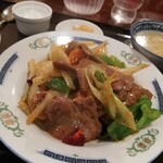梅里 - 牛タンのピリ辛炒め定食¥800