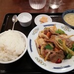 Umesato - 牛タンのピリ辛炒め定食¥800