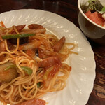 珈琲専門店 杜 - ナポリタン(サラダ、コーヒー付)