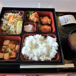 ばらの花束 - 本日の日替り定食　からあげ￥550