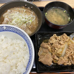 Yoshinoya - 牛皿・ねぎ塩豚定食