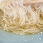 飯田商店 - 麺アップ