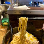 東京スタイルみそらーめん ど・みそ  - 麺