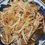 卓 - 豚モヤシ炒めその２