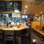 卓 - 店内その１