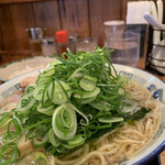 中華蕎麦 春馬 - 九条ねぎトッピング