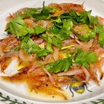 カネヒデ小林商店 - ワイフが生桜海老をカルパッチョに仕立ててくれました　これは素晴らしい！