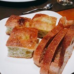 トラットリア フェルマータ - フォカッチャ　パン