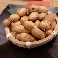 赤坂うまや 新宿 - 長崎県大村産塩ゆで落花生税別600円