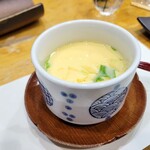 玄海鮨 - 茶碗蒸し。一口食べています。（笑）