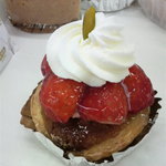 たるみ製菓 - イチゴのタルト？