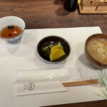 とんかつ 蒼樹 - 黒豆焙じ茶　お漬物　豚汁　どれも素晴らしい！