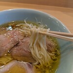 飯田商店 - しおらぁ麺の麺