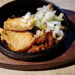 Machikado Sakaba Santarou - 豚辛味噌ホルモンwith豆腐の厚揚げ