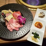 Wagyuu No Sato Romantei - 特上焼肉ランチ (3,058)