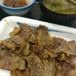 松屋 - カルビ焼肉L定食(大)780円