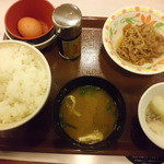 すき家 - 卵かけご飯「２００円」＋牛皿「１５０円」